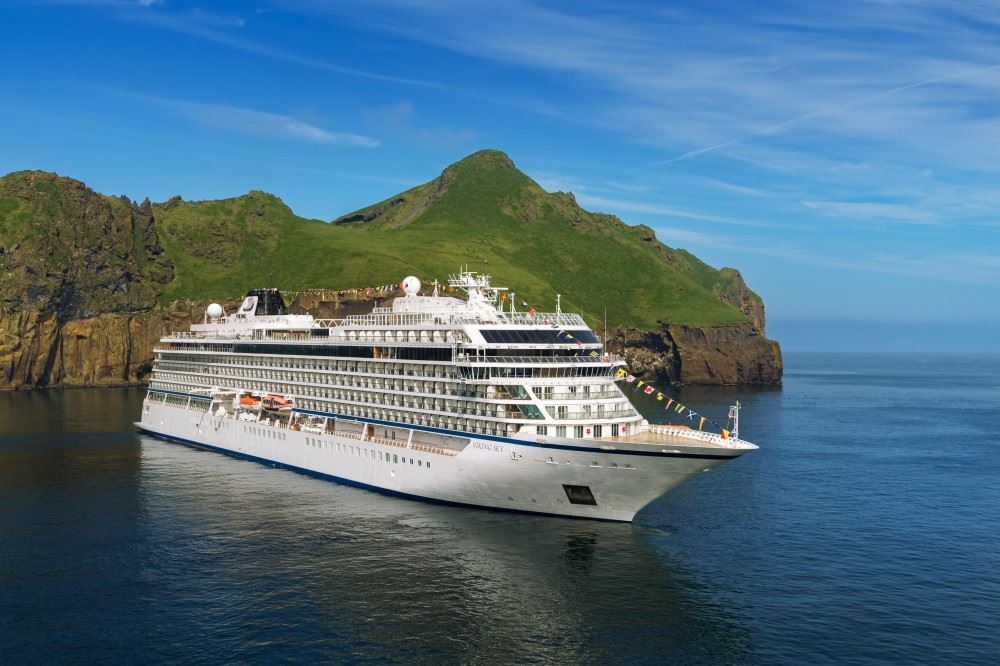 Viking Opens 2026 Ocean Sailings, Reveals New Pre/Post Extensions