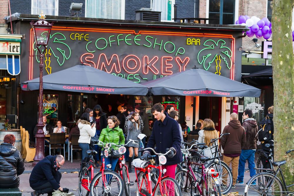 Amsterdam Bans Use of Marijuana on Streets of Red Light District