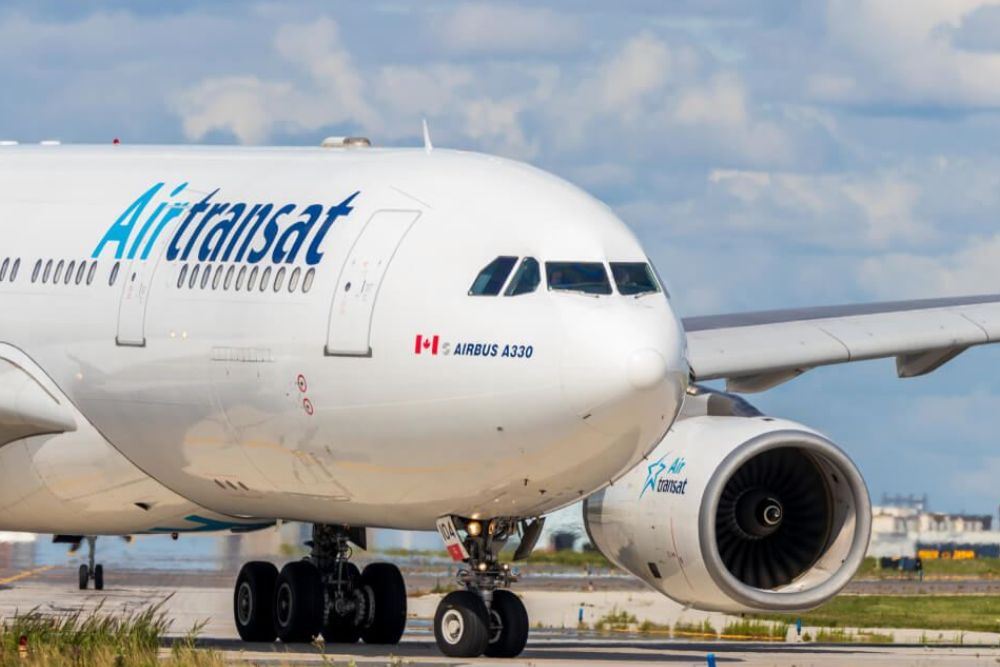 Air Transat jet