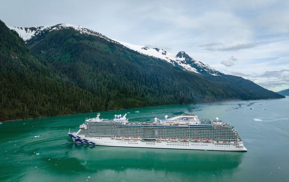 Holland America Group Resigns USTOA Membership