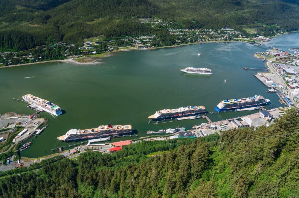 cruise ships docked in Juneau