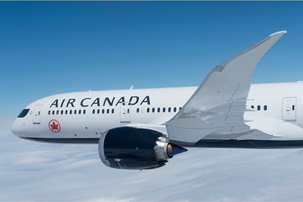 Air Canada jet