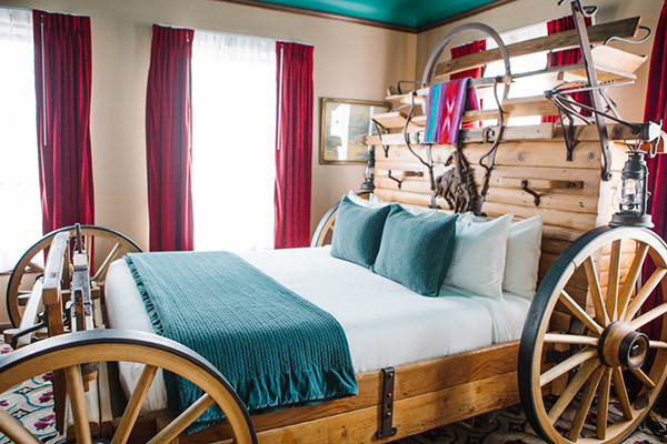 The Mizpah Hotel guestroom 