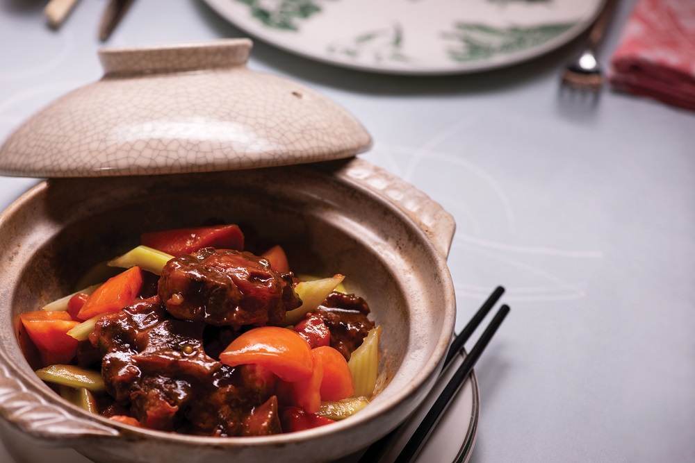 Ox Tail Hot Pot at ARIA's Blossom Restaurant 