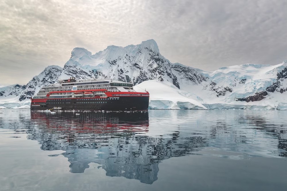 an HX expedition cruise ship