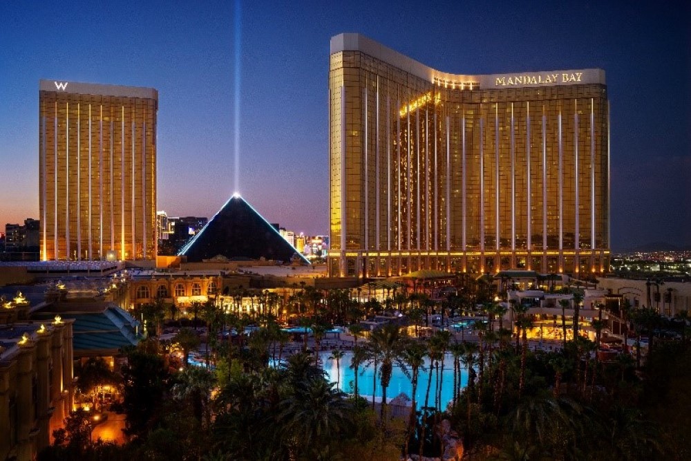 mandalay bay and w las vegas hotels