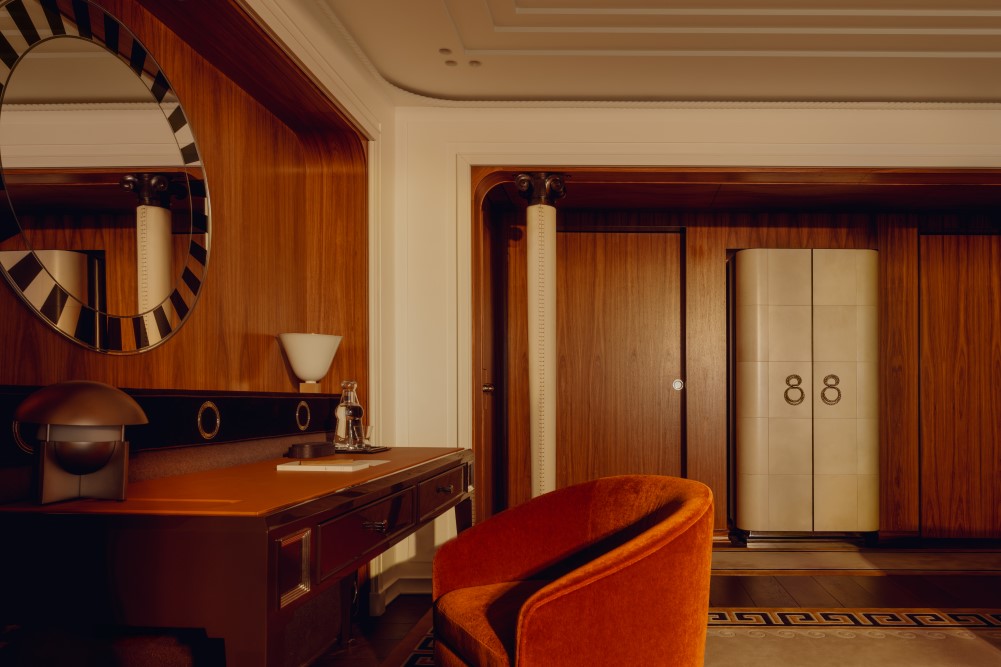 a suite onboard orient express corinthian 