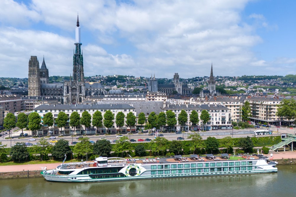 Tauck Rendezvous river ship on the Seine